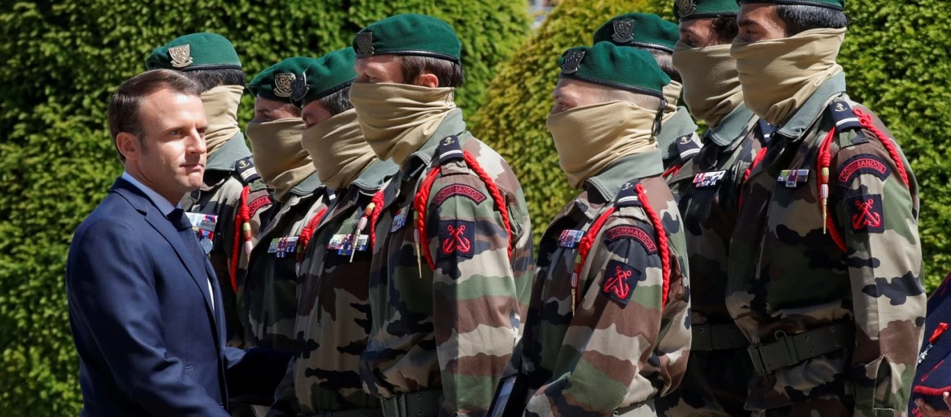 Σημαντική απήχηση στη γαλλική κοινωνία βρίσκει το «κίνημα των επιστολών» των Γάλλων στρατιωτικών